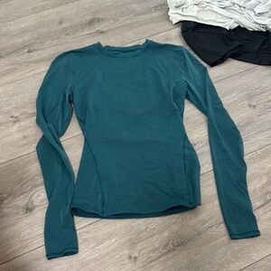 Lululemon Athletica Blue Fitted Long Sleeve Tee